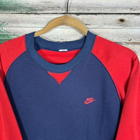 1970s Vintage Nike Two Tone Sweatshirt - Picture 5 of 11